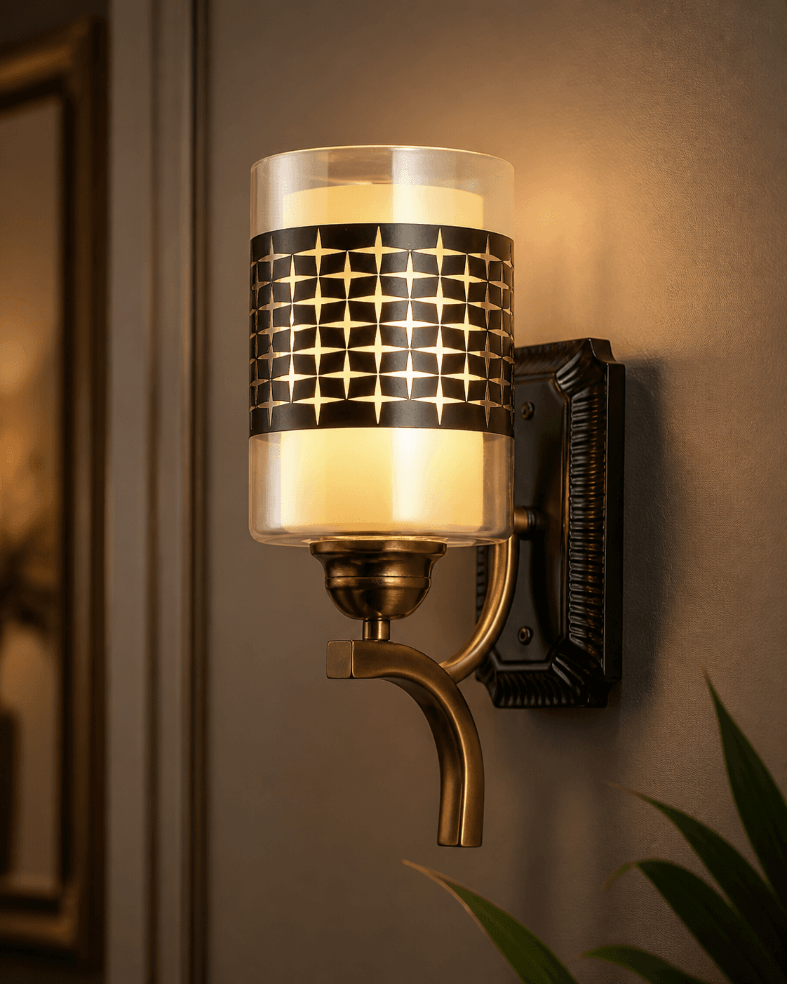 Decorative Pattern Glass Wall Light